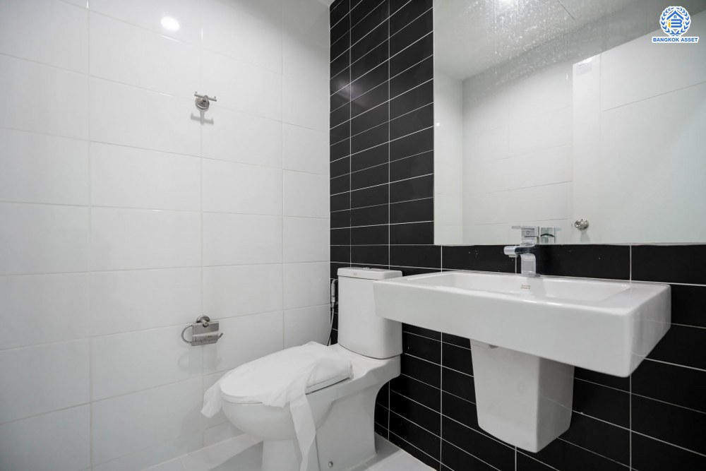 บ้านมือสองตกแต่งใหม่ โครงการ ซิกเนเจอร์ กัลปพฤกษ์ เนื้อที่ 17.10 ตร.ว. ฟังก์ชัน 3 ห้องนอน 3 ห้องน้ำ 2 ที่จอดรถ บ้านสูง 3 ชั้น ภายในกว้าง พื้นที่ใช้สอยเยอะ บนทำเลเดินทางสะดวก ติดถนนกัลปพฤกษ์ เชื่อมต่อกาญจนาภิเษก ใกล้รถไฟฟ้าสายสีน้ำเงิน "สถานีหลักสอง"...